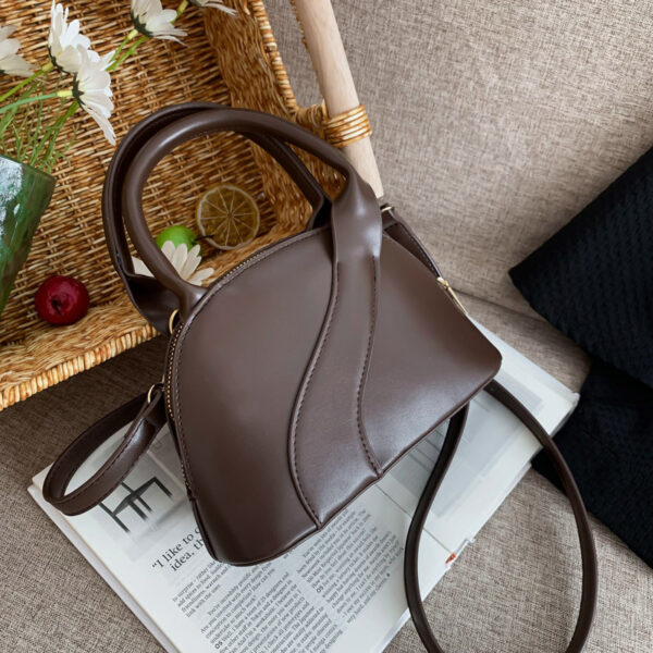 Textured Shell Bag – Trendy PU Handbag with Phone Compartment