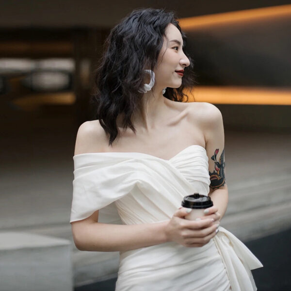 Petite Backless Wedding Dress – Lightweight High Waist Sleeveless Gown for Short Women - Image 4