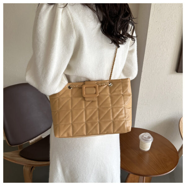 Trendy Quilted Chain Shoulder Bag – Chanel-Inspired Rhombus Design with Detachable Strap - Image 5