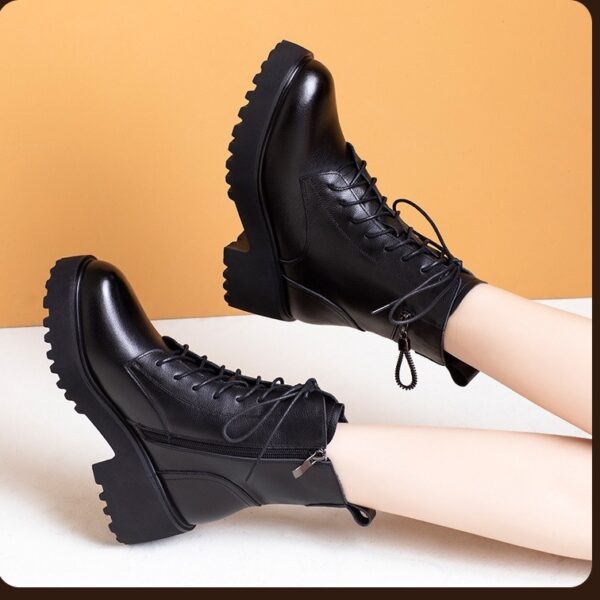 Women's Thick-Soled Winter Boots – Fluffy Snow Boots with PU Upper & Warm Lining | Height-Boosting - Image 4