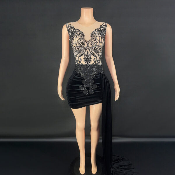 Luxury Socialite Evening Dress – Rhinestone-Embellished Stage Gown with High Waist & Asymmetrical Hem