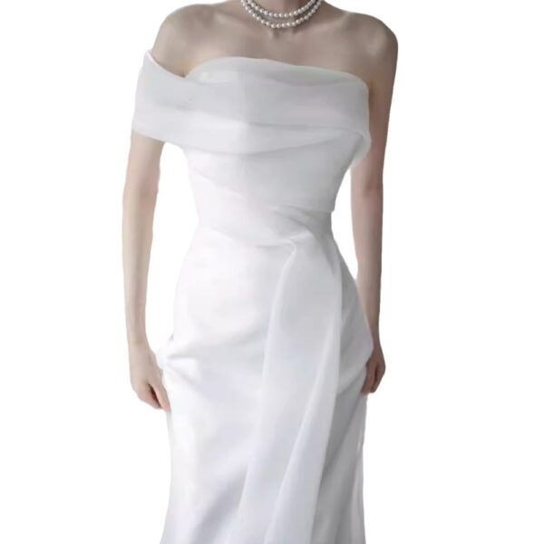 French Off-Shoulder Wedding Dress – Lightweight Bridal Gown with High Waist & Floor-Length Skirt - Image 5