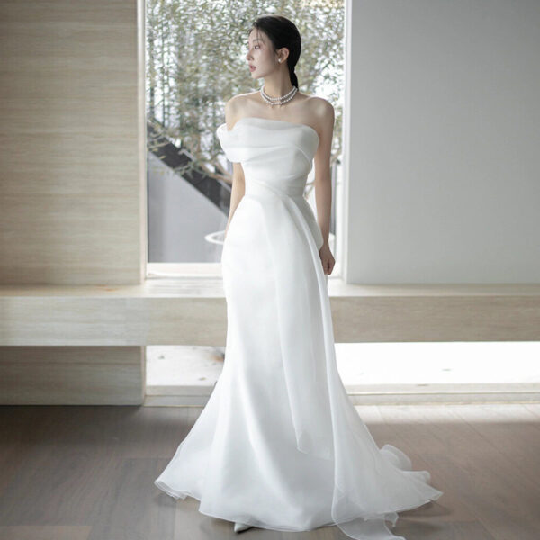 French Off-Shoulder Wedding Dress – Lightweight Bridal Gown with High Waist & Floor-Length Skirt - Image 2