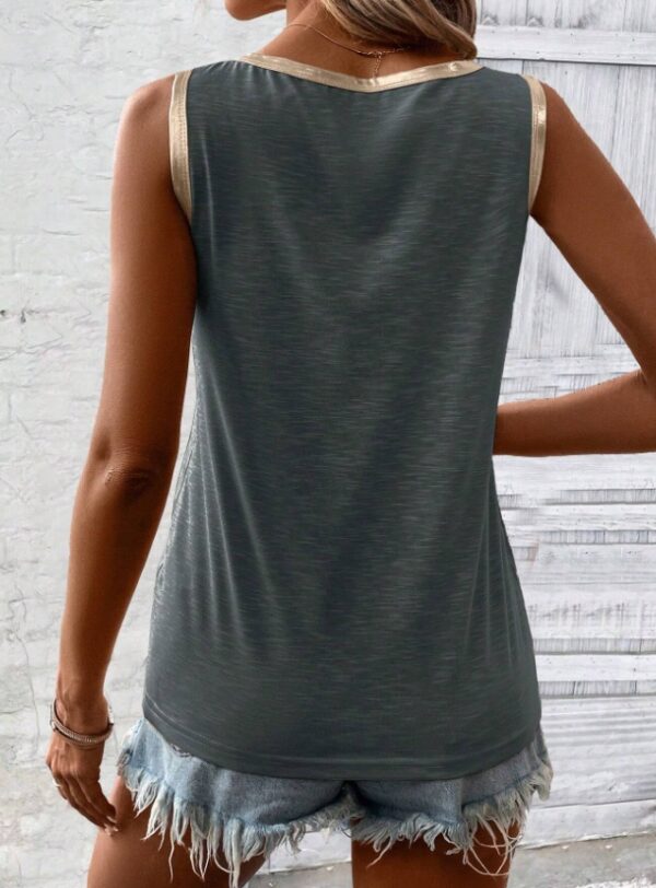 Contrast Trim Scoop Neck Tank Top – Stretch Casual Grey Shirt with Block Edge Design - Image 4