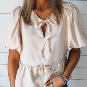 Women’s Slim Fit Pullover Top – Solid Color Short Sleeve Casual Shirt for Spring & Summer