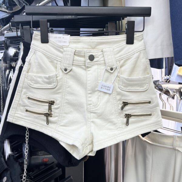 Women’s Chain Detail Denim Shorts – Sweet & Spicy High-Fashion Hot Pants in Beige, Black & Light Blue
